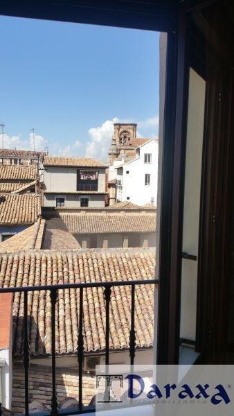 For sale of building in Granada