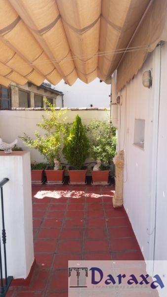 For sale of building in Granada