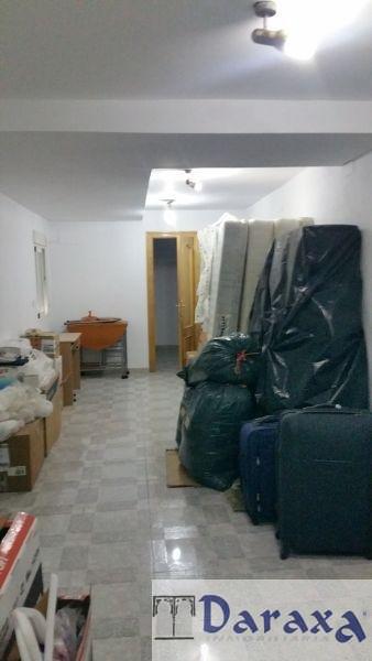 For sale of building in Granada