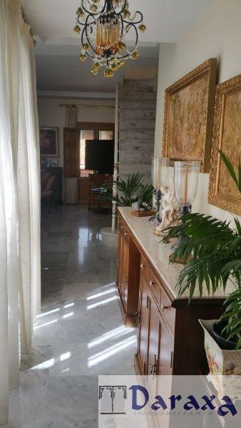 For sale of building in Granada