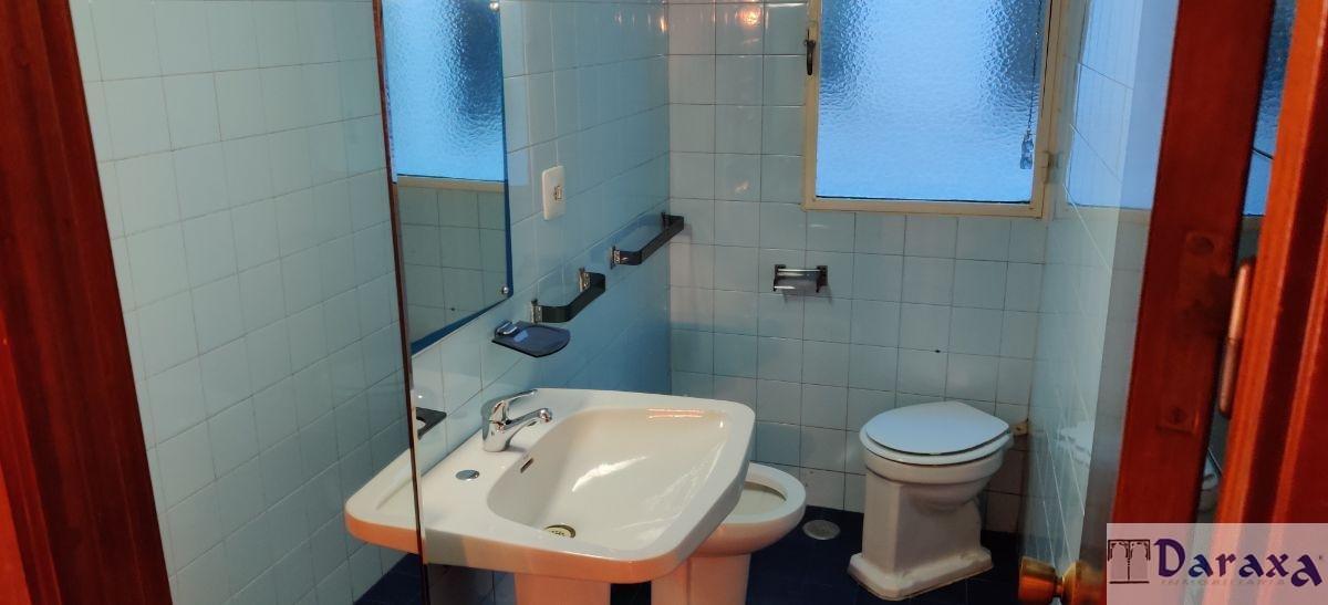 For sale of flat in Granada