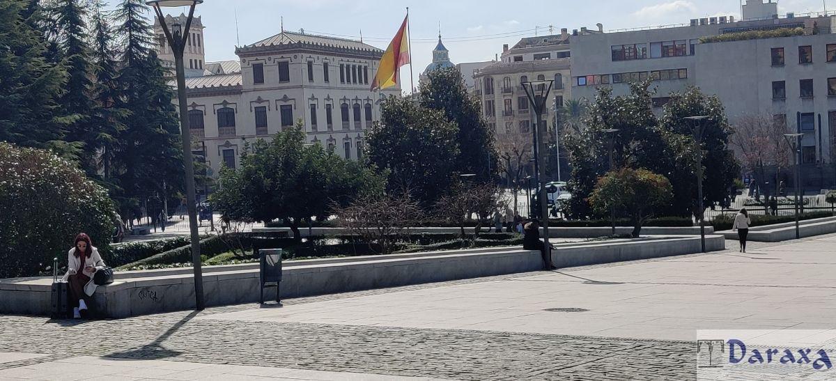 For sale of flat in Granada