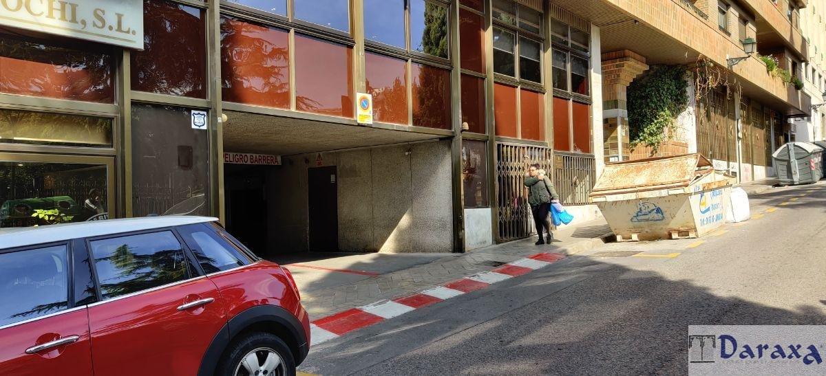 For sale of flat in Granada