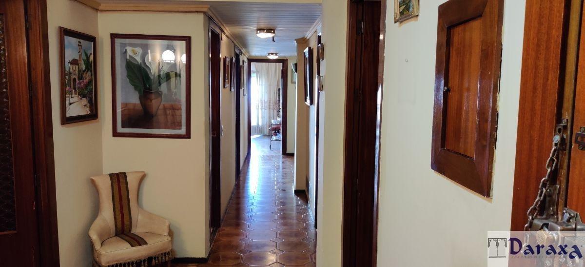 For sale of flat in Granada