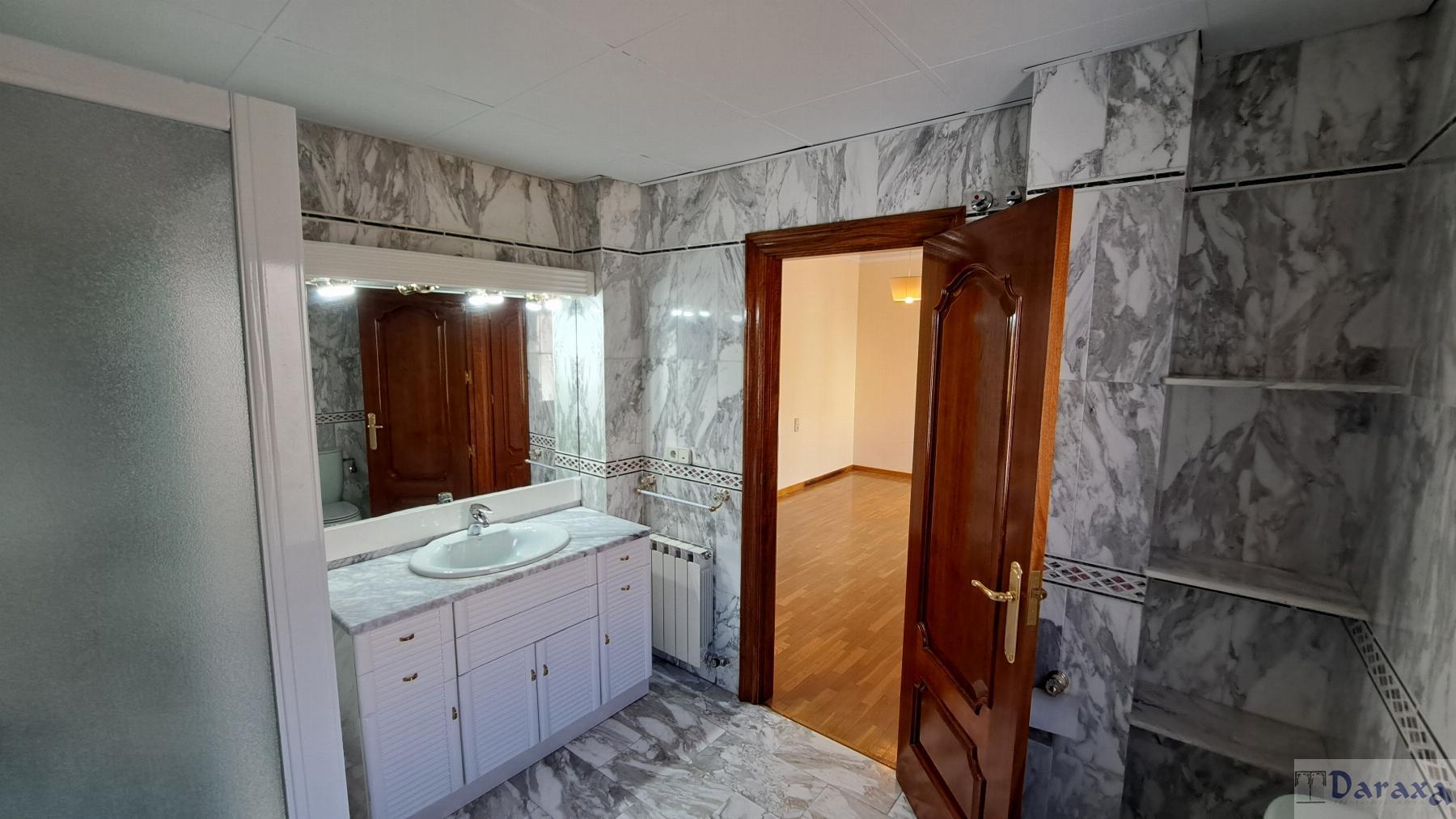 For rent of house in Granada