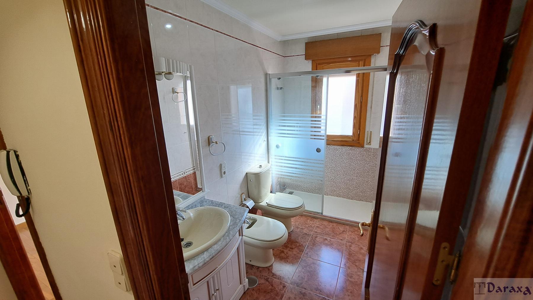 For rent of house in Granada