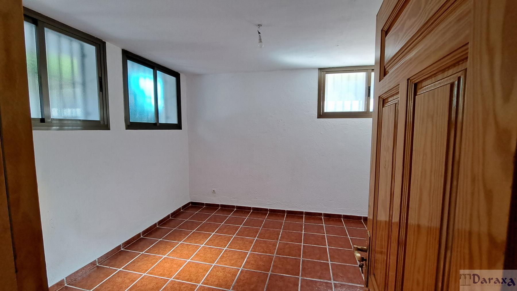 For rent of house in Granada