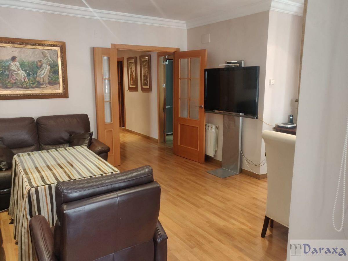 For sale of flat in Granada