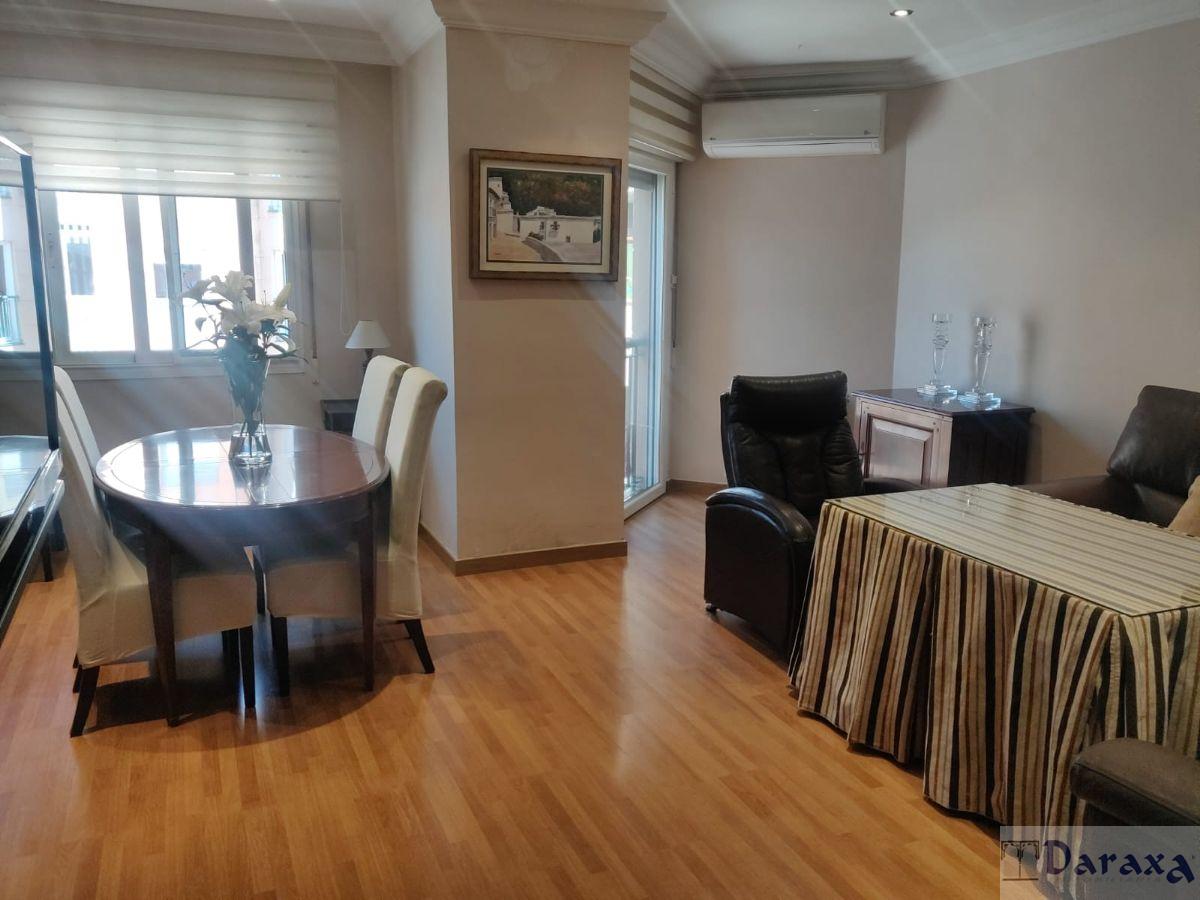 For sale of flat in Granada
