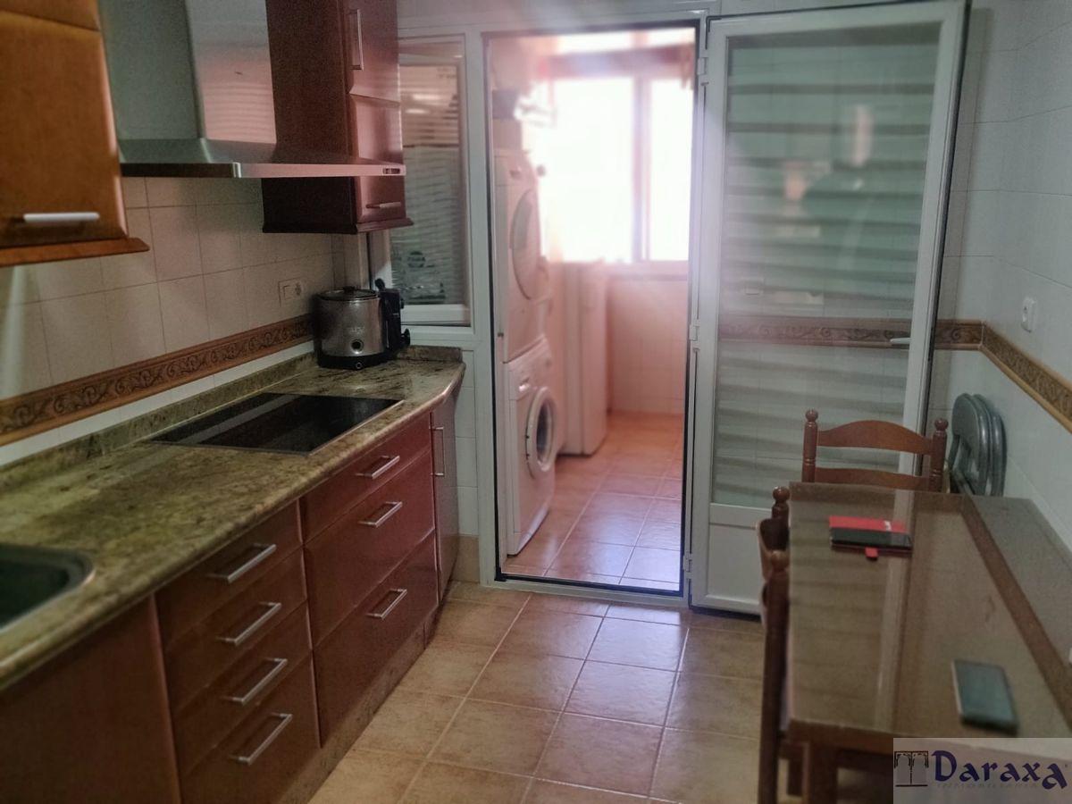 For sale of flat in Granada