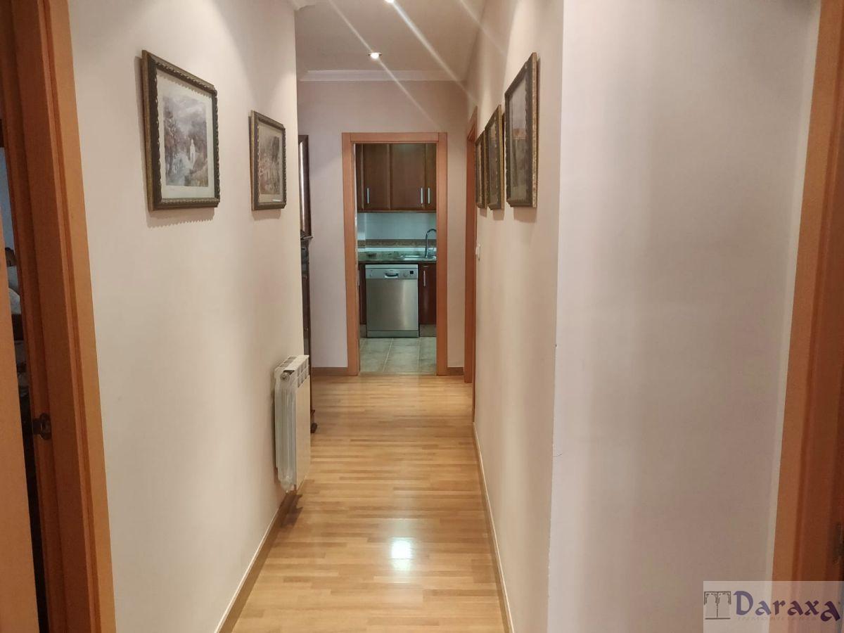 For sale of flat in Granada