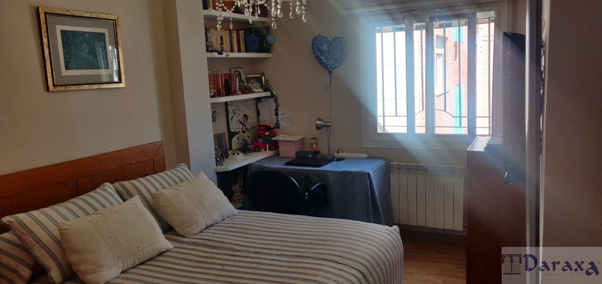 For sale of flat in Granada