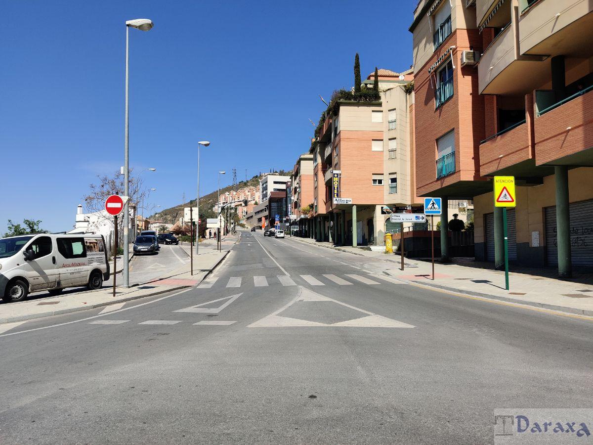 For sale of flat in Granada