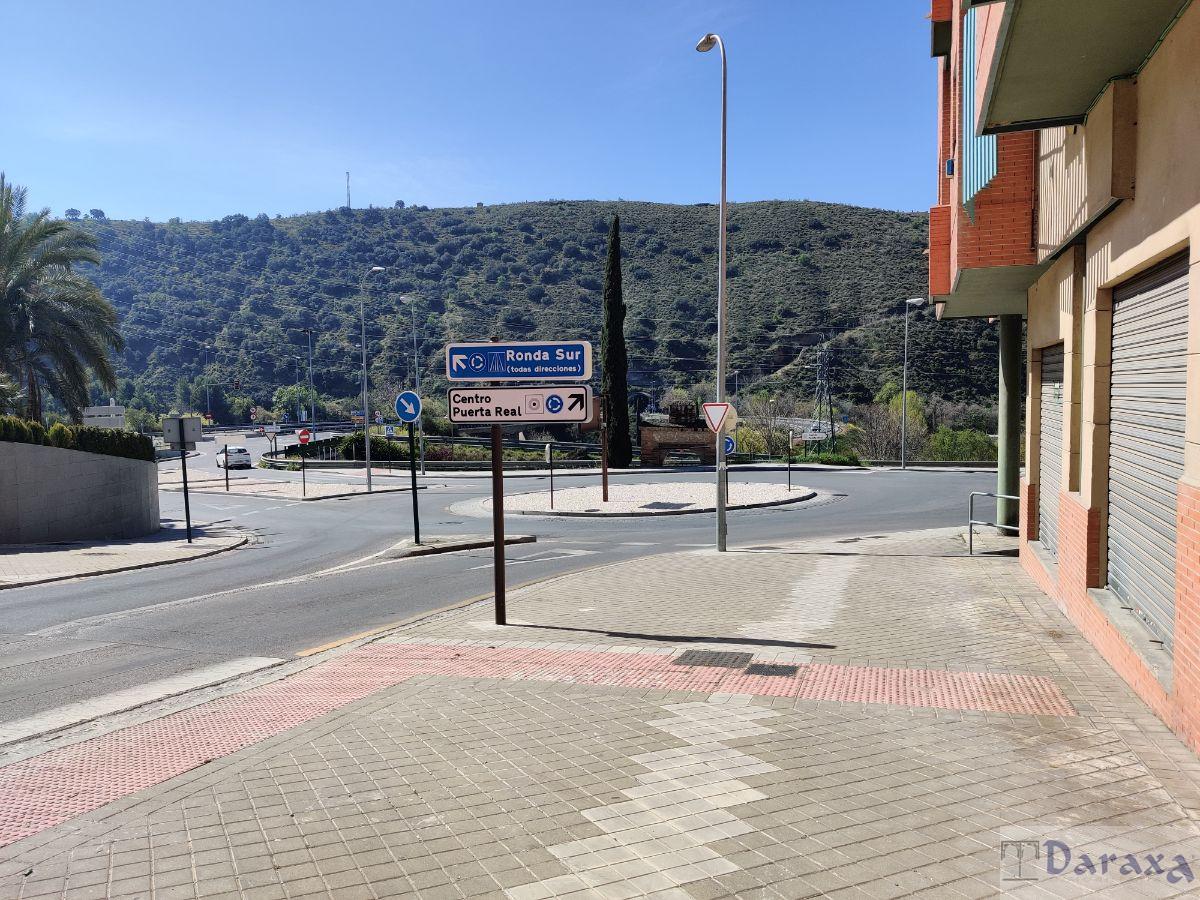 For sale of flat in Granada