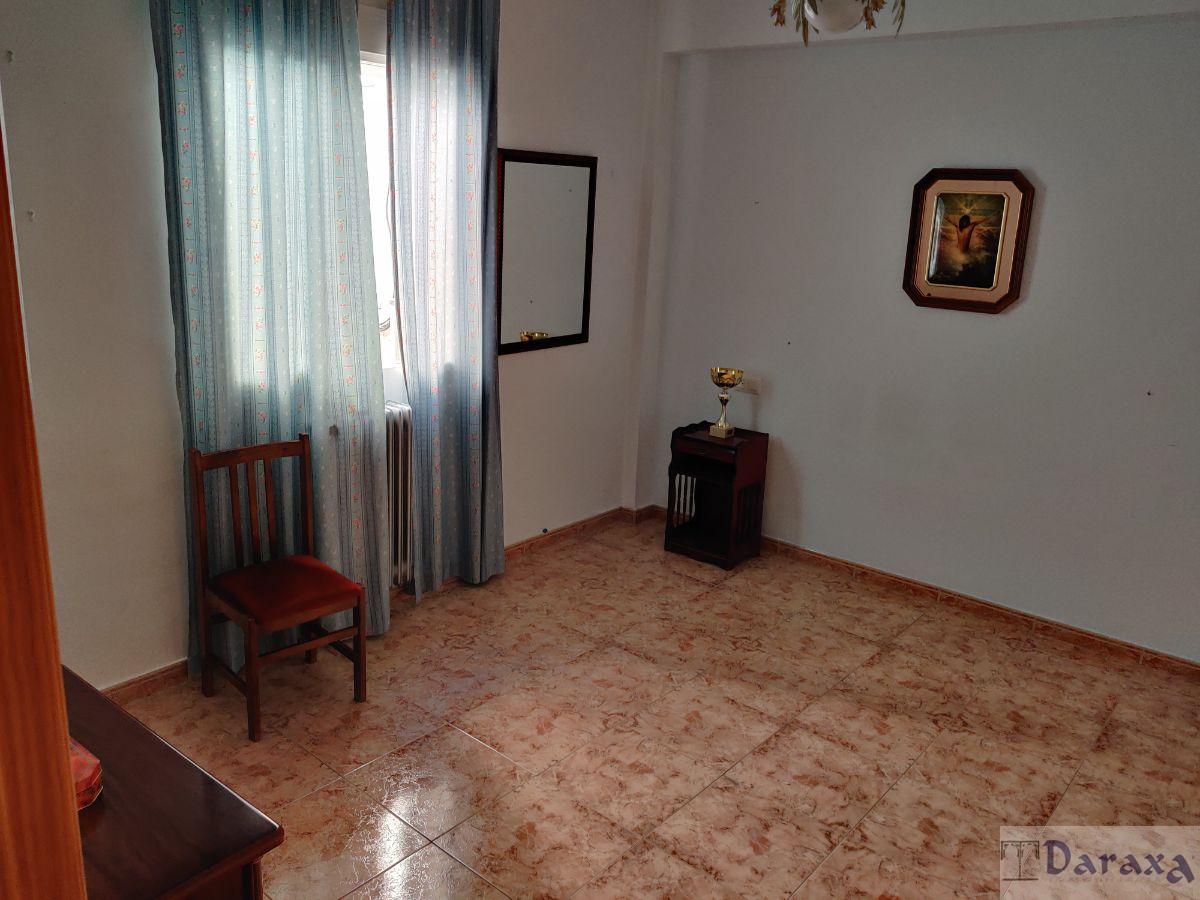 For sale of flat in Granada