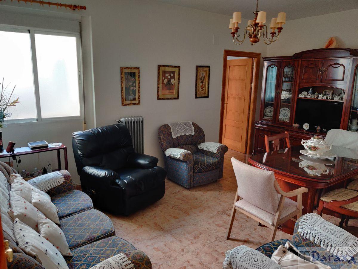 For sale of flat in Granada