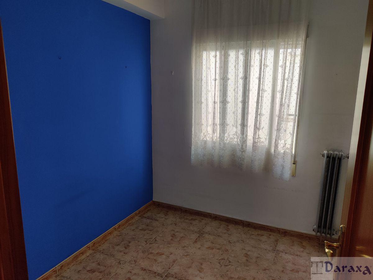 For sale of flat in Granada