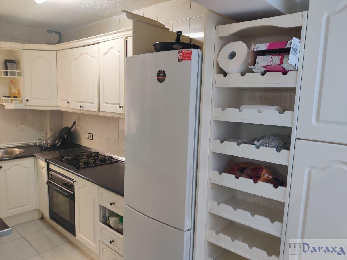 For sale of flat in Granada