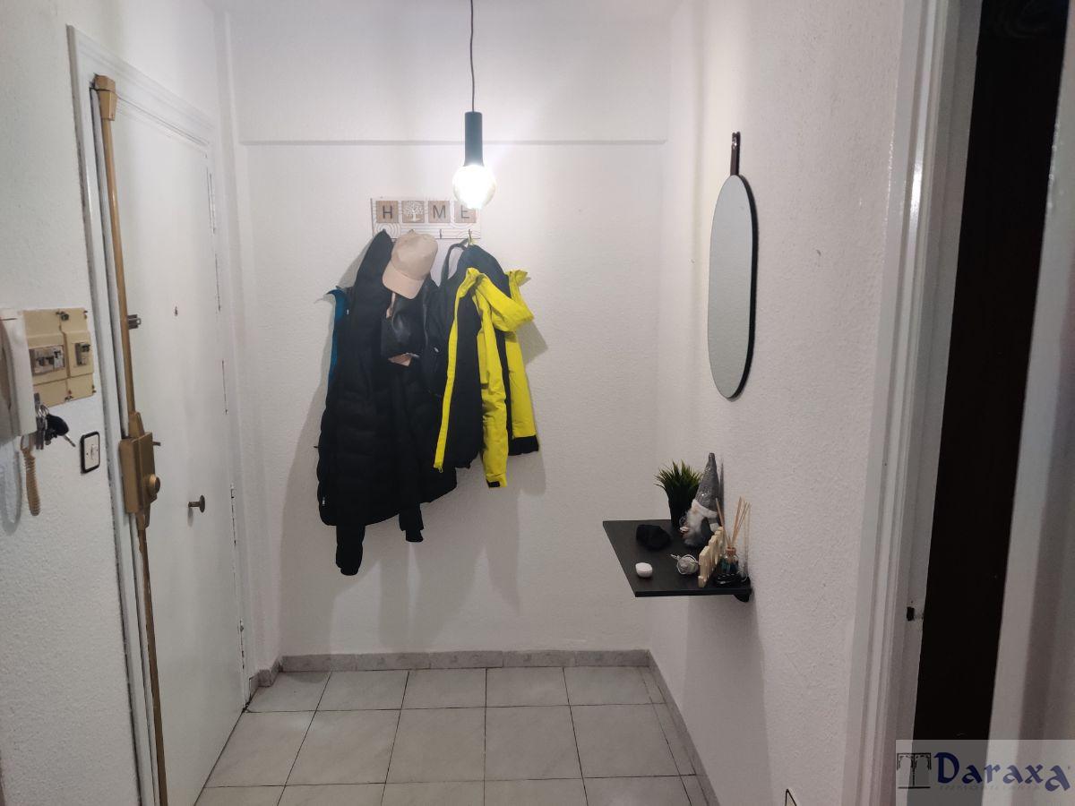 For sale of flat in Granada