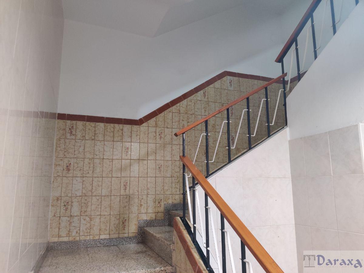 For sale of flat in Granada