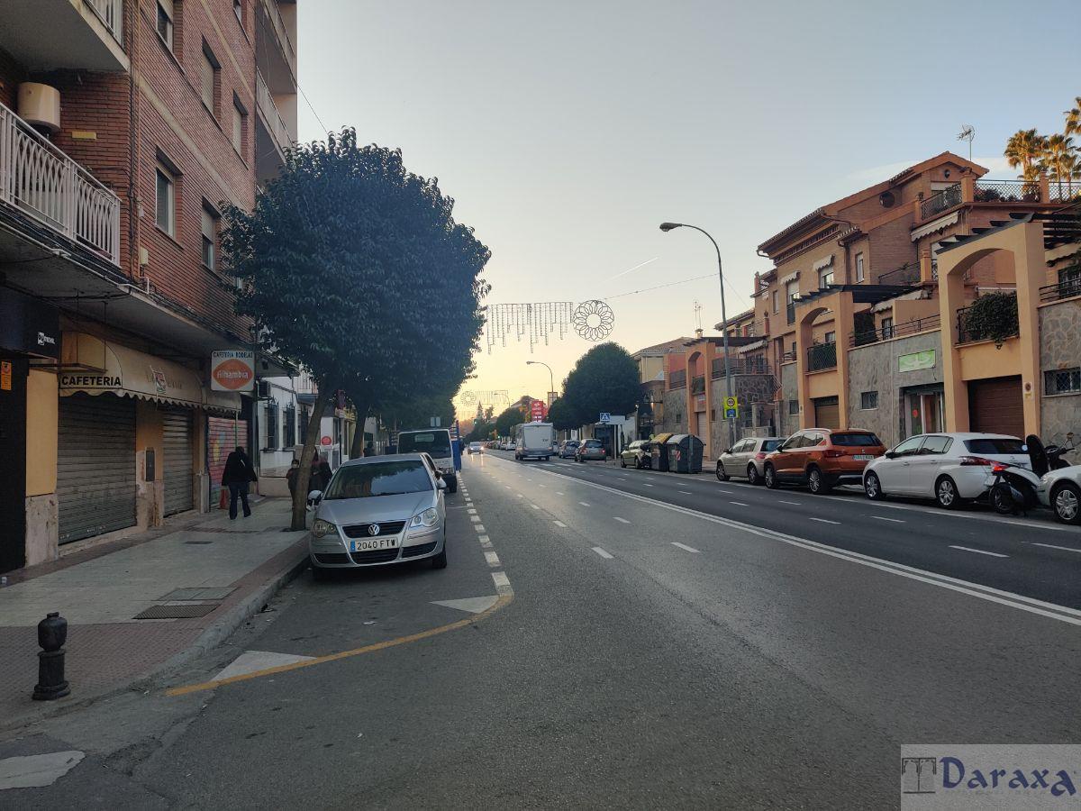 For sale of flat in Granada