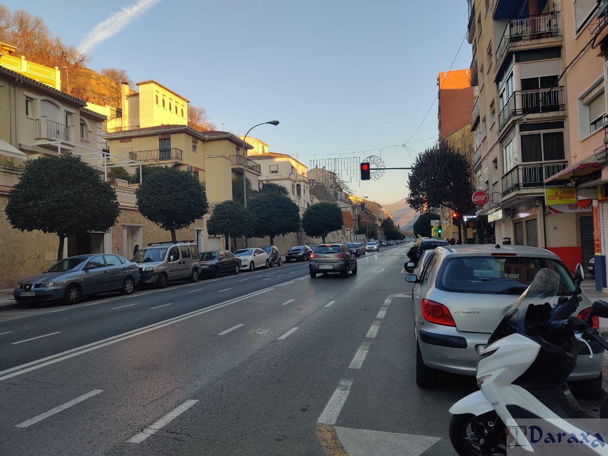 For sale of flat in Granada