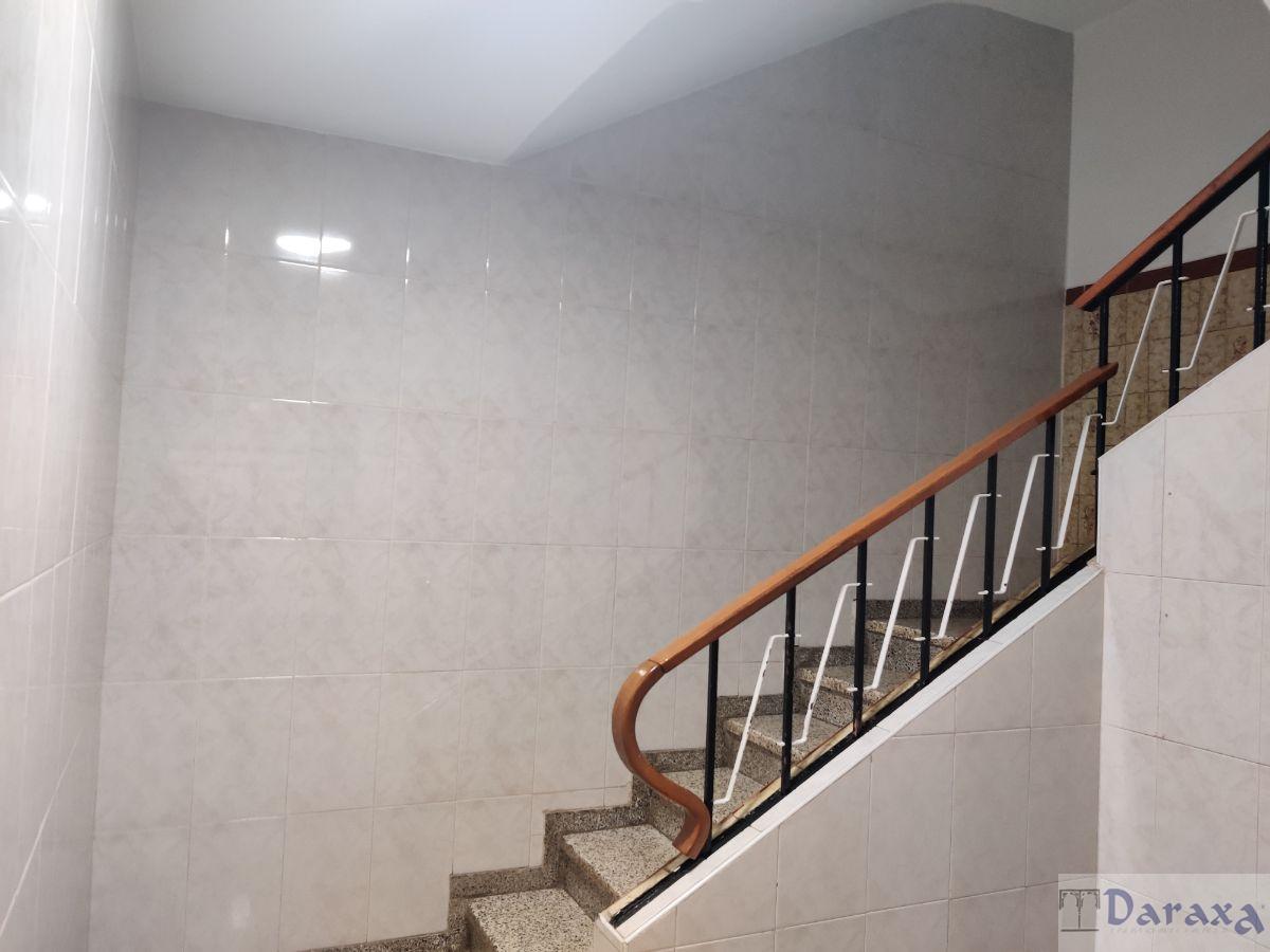 For sale of flat in Granada