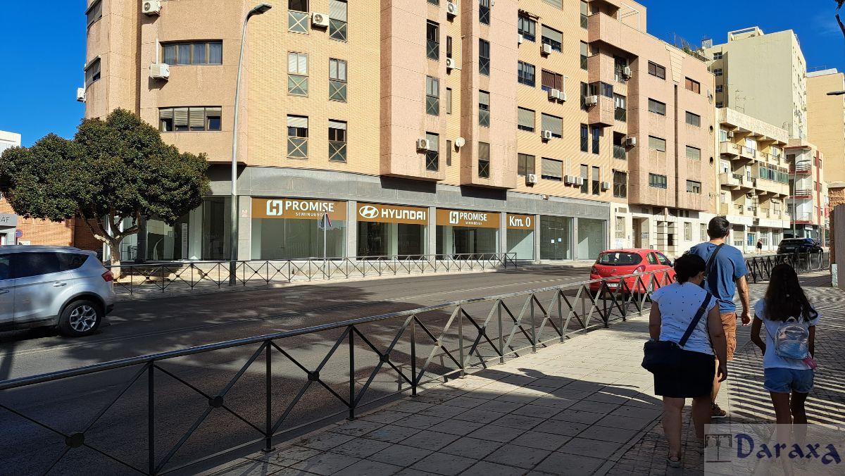 For sale of commercial in Almería