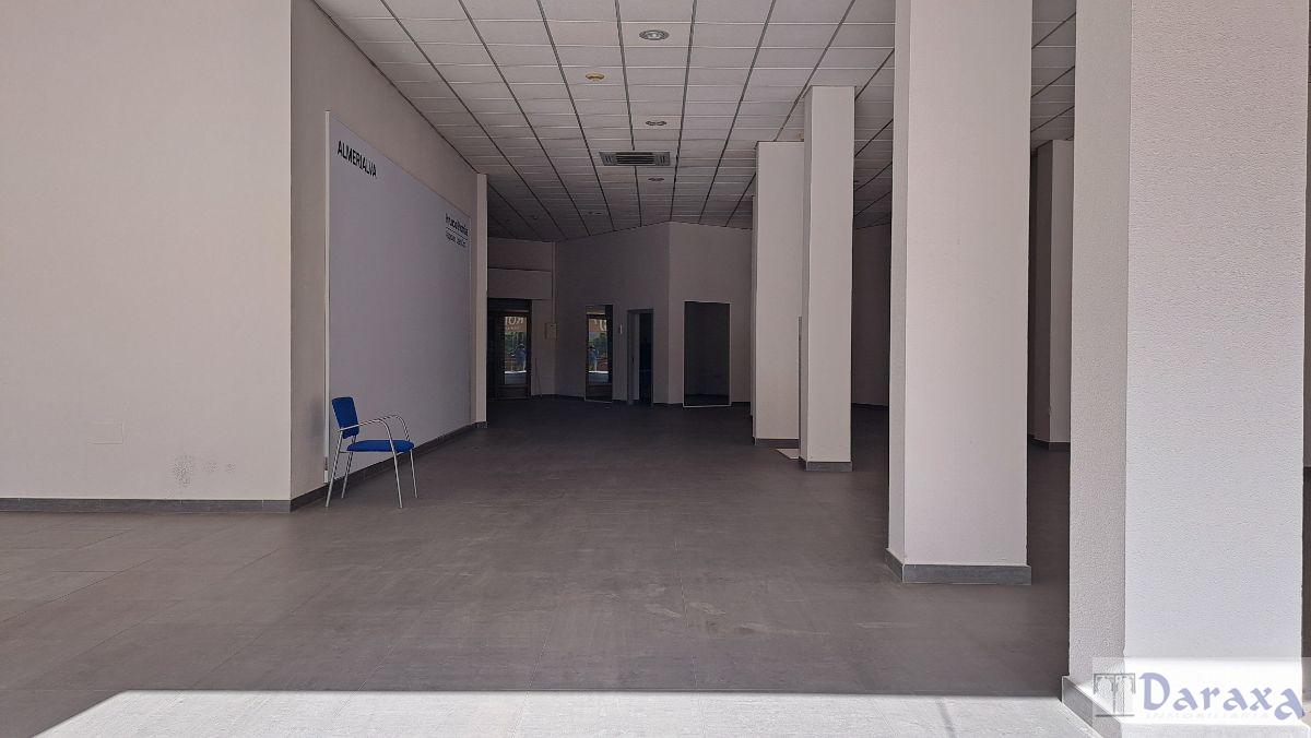 For sale of commercial in Almería