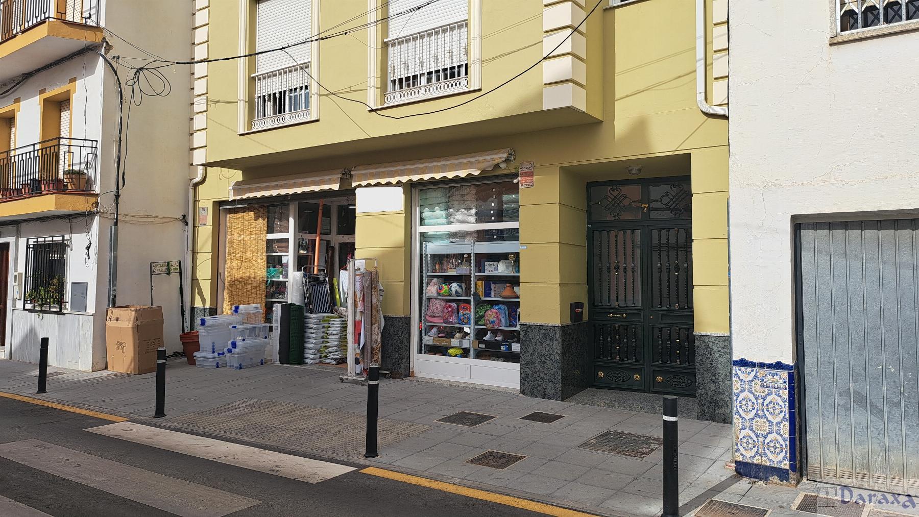 Venta de local comercial en Granada