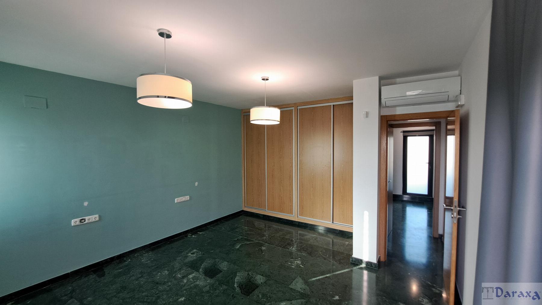 For sale of house in Huétor Vega