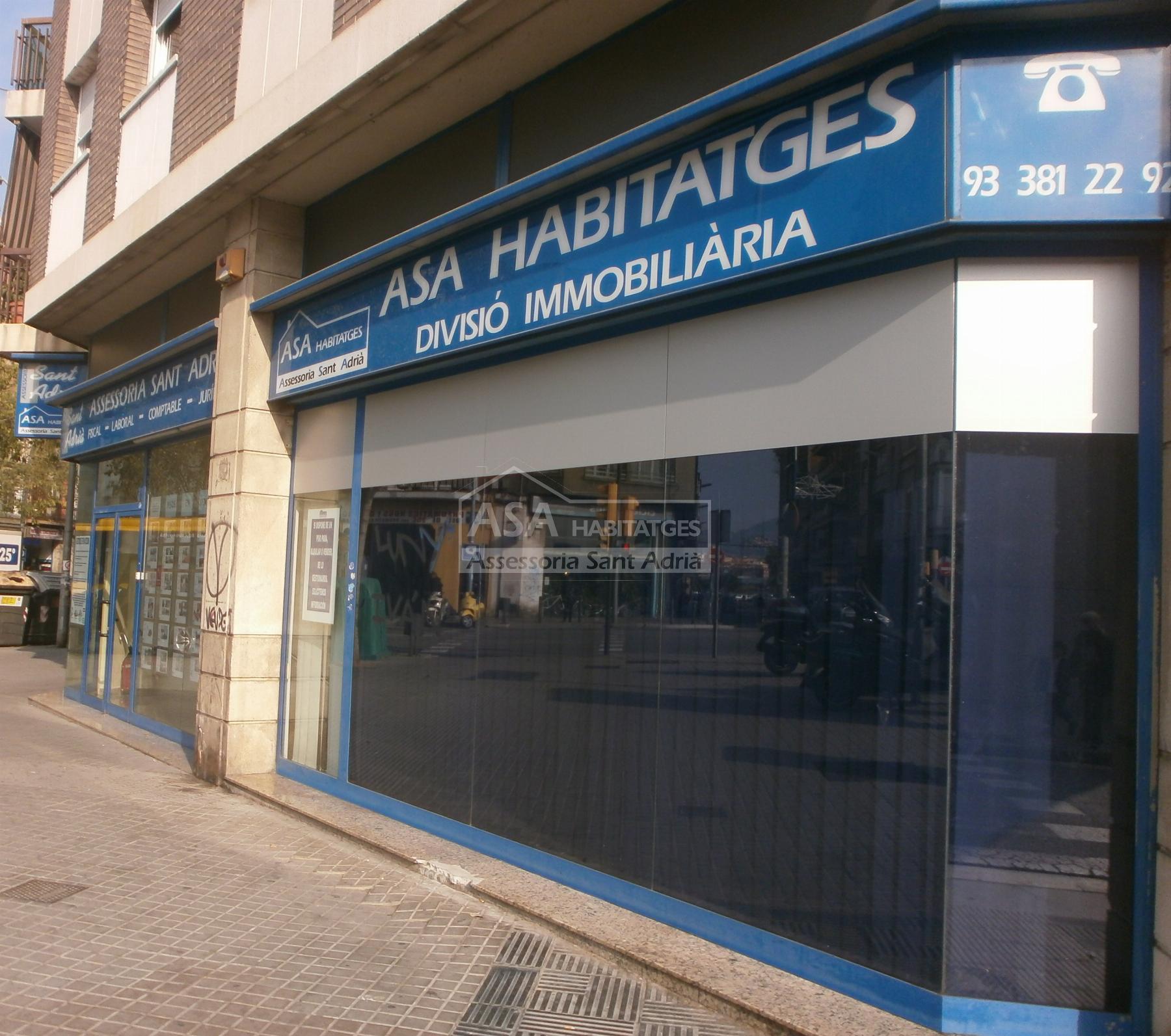 For share of commercial in Sant Adrià de Besòs