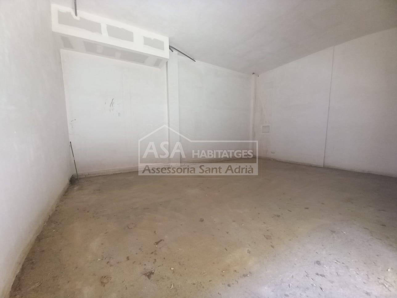 For rent of commercial in Sant Adrià de Besòs