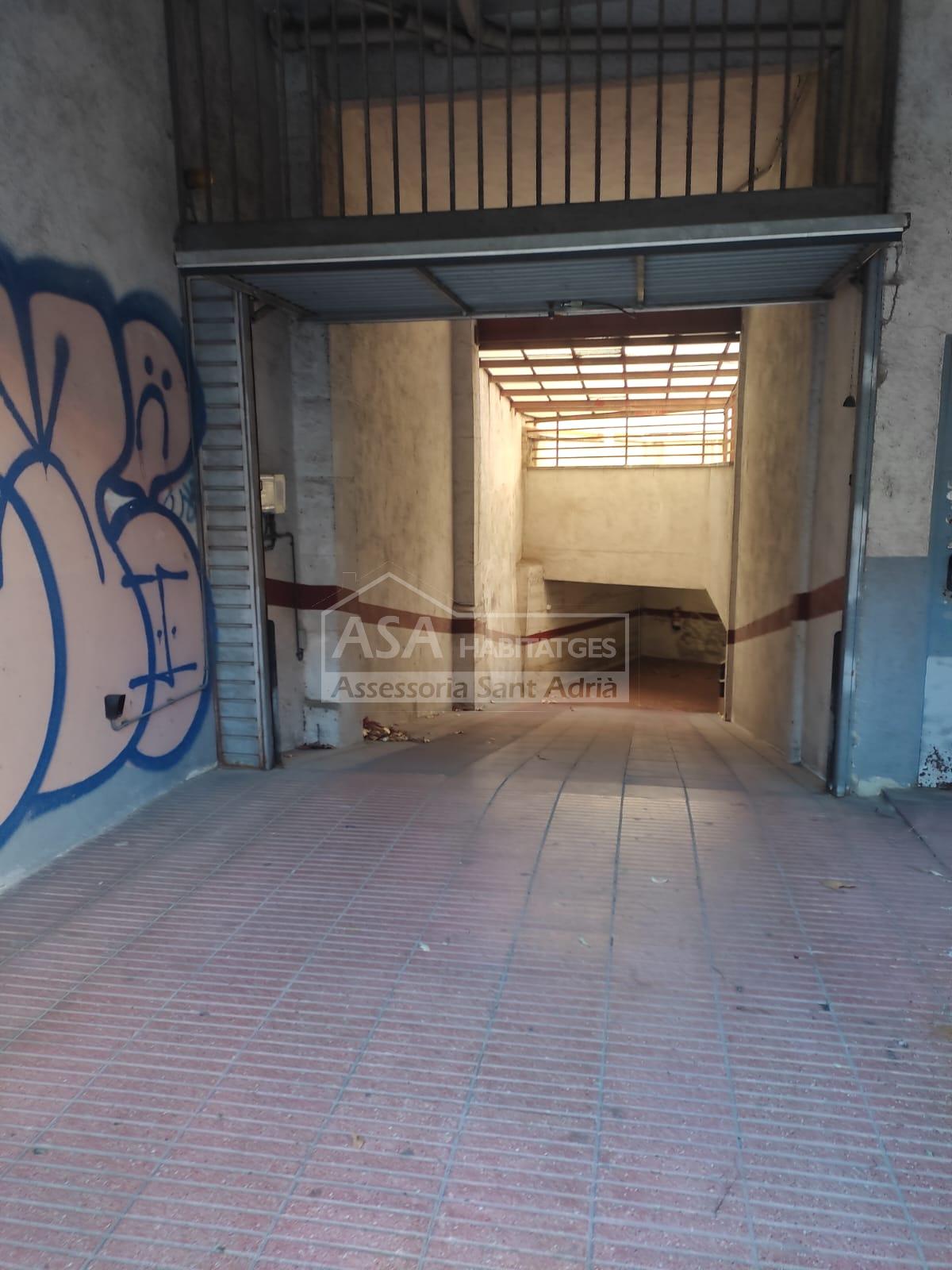 For sale of garage in Sant Adrià de Besòs