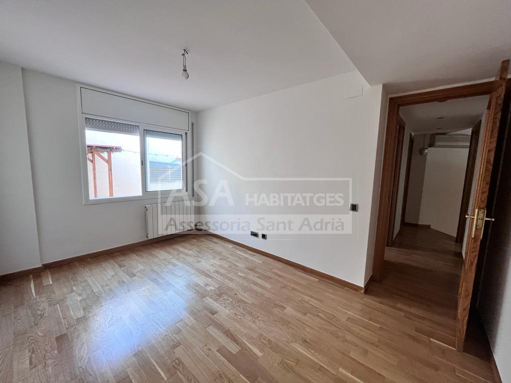 For sale of ground floor in Sant Adrià de Besòs