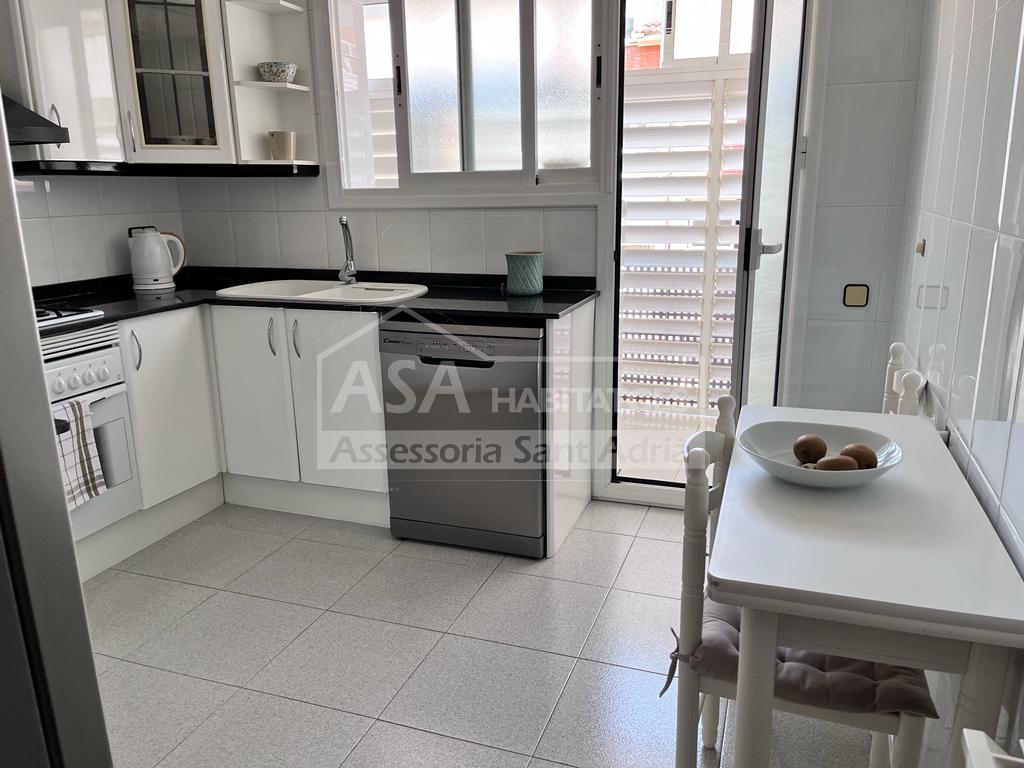 For sale of flat in Badalona