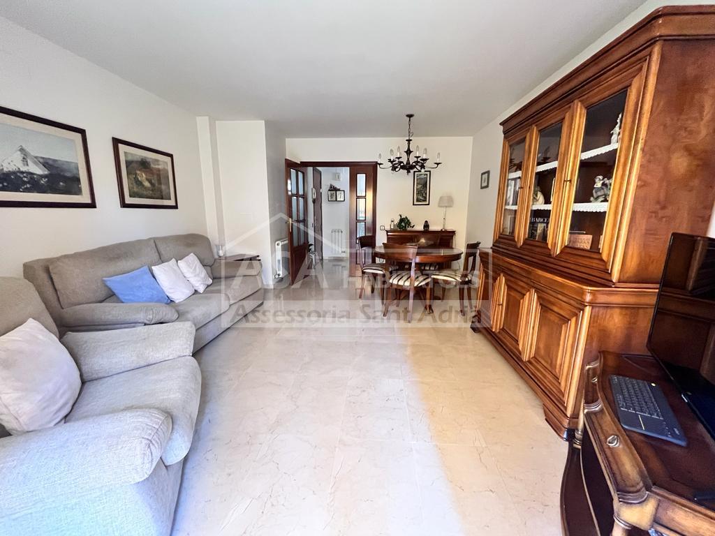 For sale of flat in Badalona