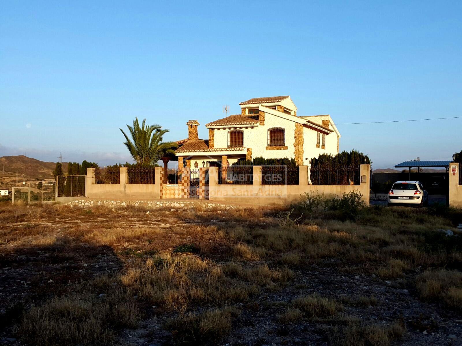 For sale of house in Zurgena