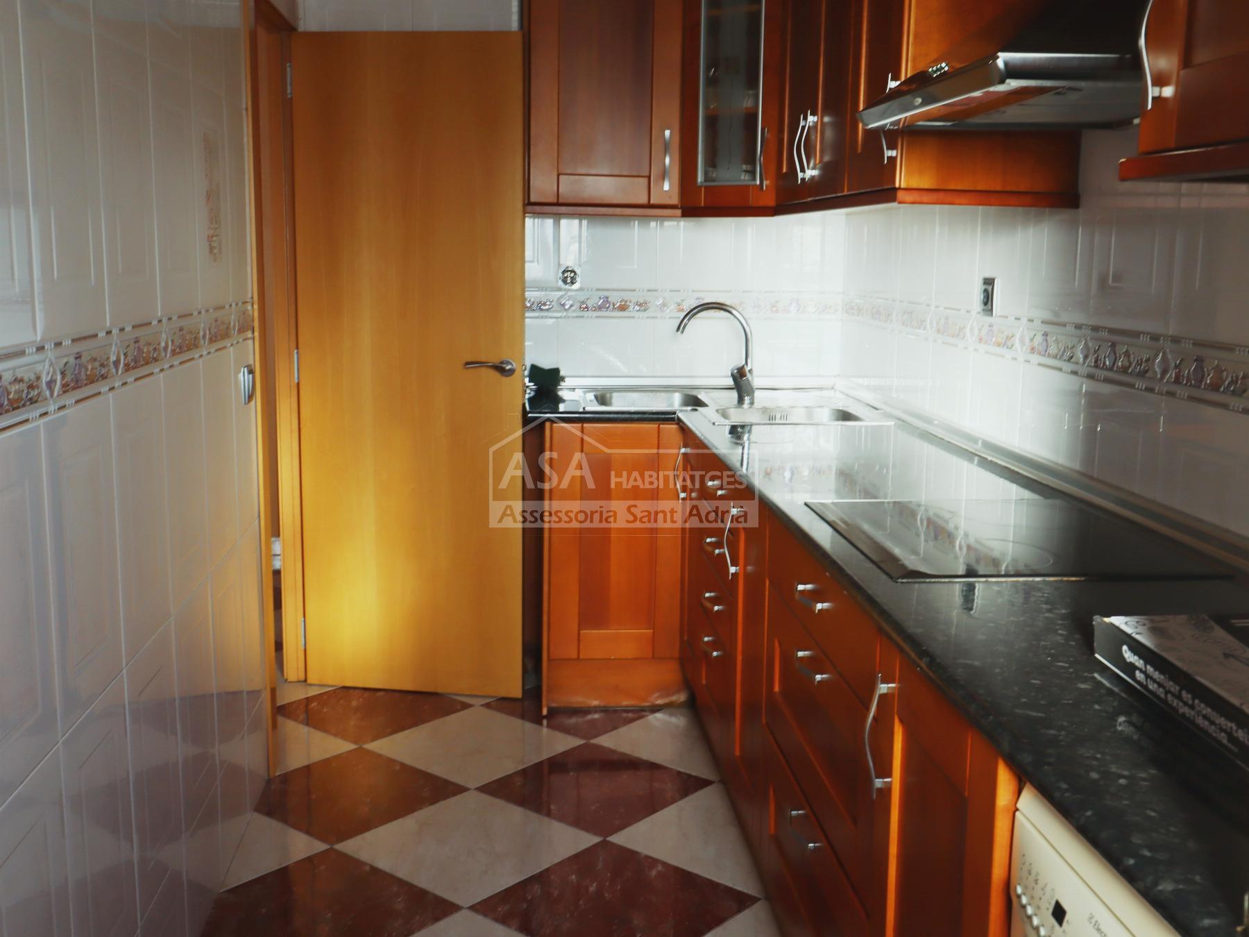 For sale of flat in Sant Adrià de Besòs