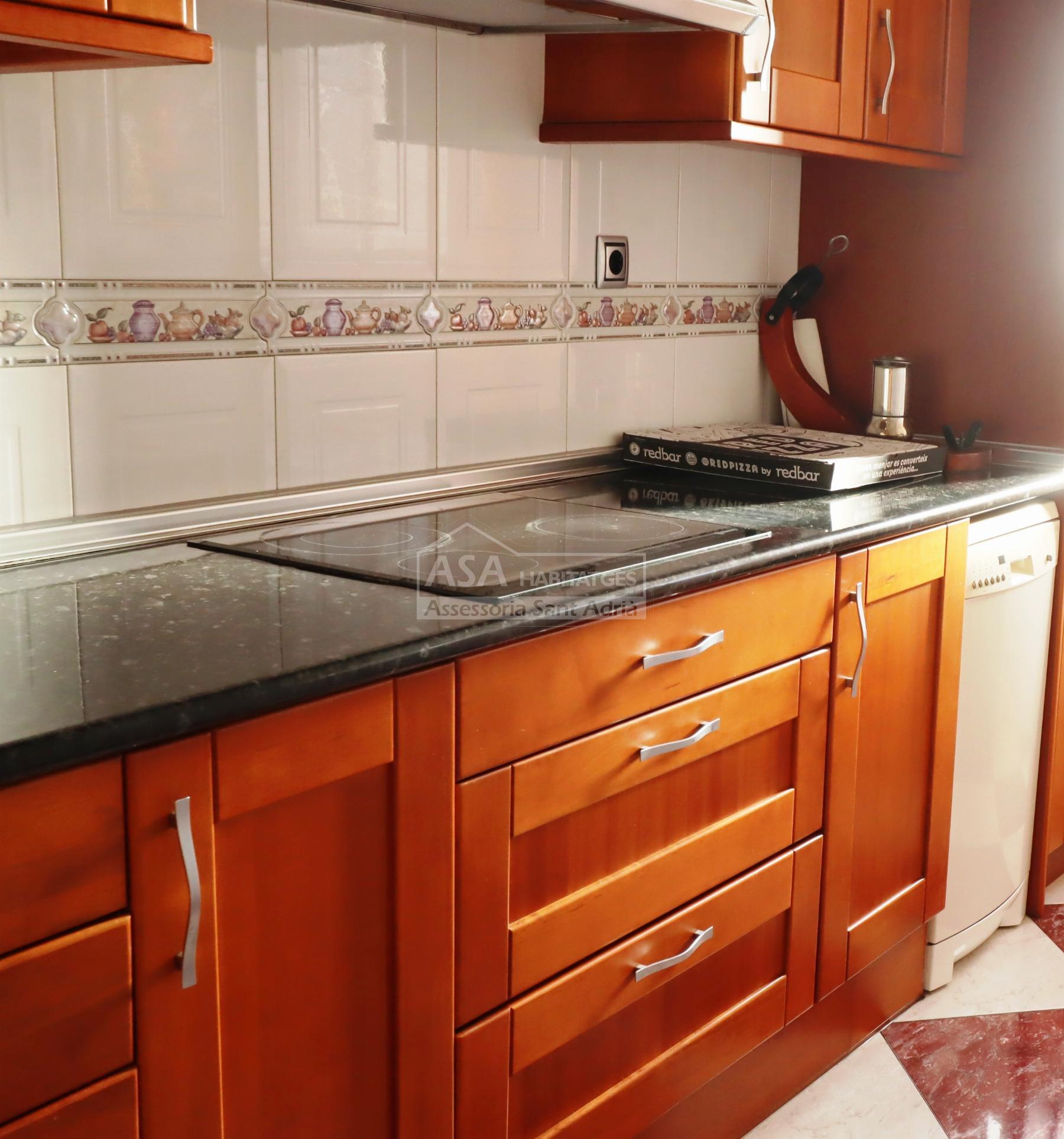 For sale of flat in Sant Adrià de Besòs