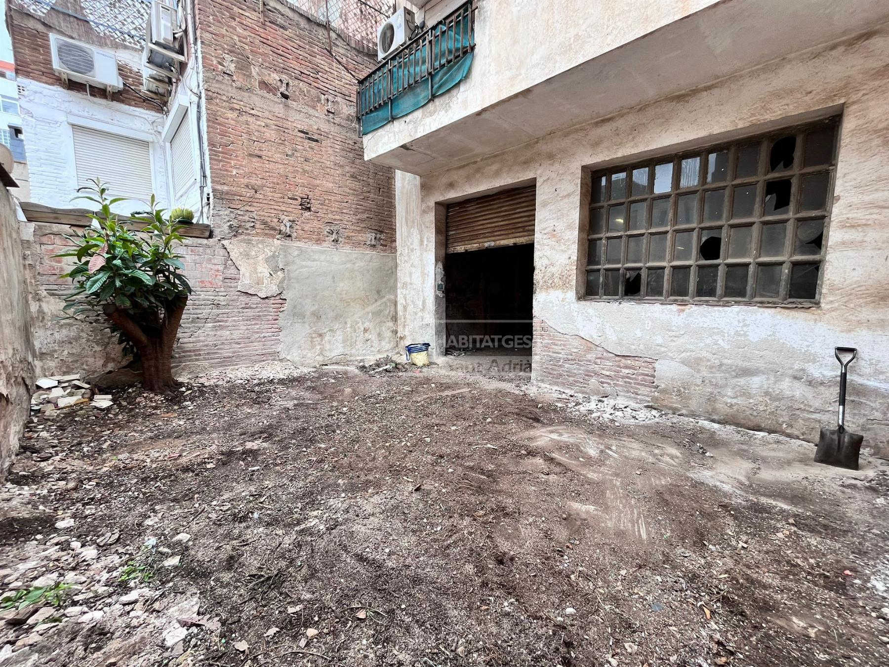Venta de local comercial en Sant Adrià de Besòs