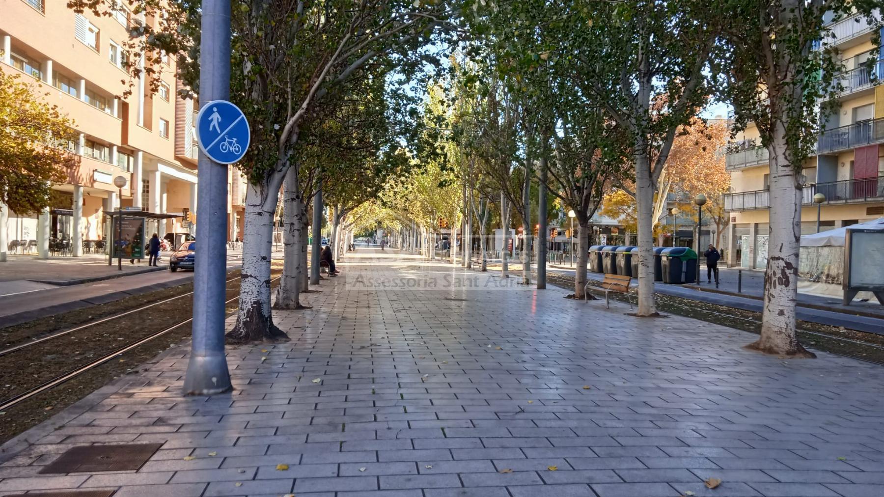 Alquiler de local comercial en Sant Adrià de Besòs