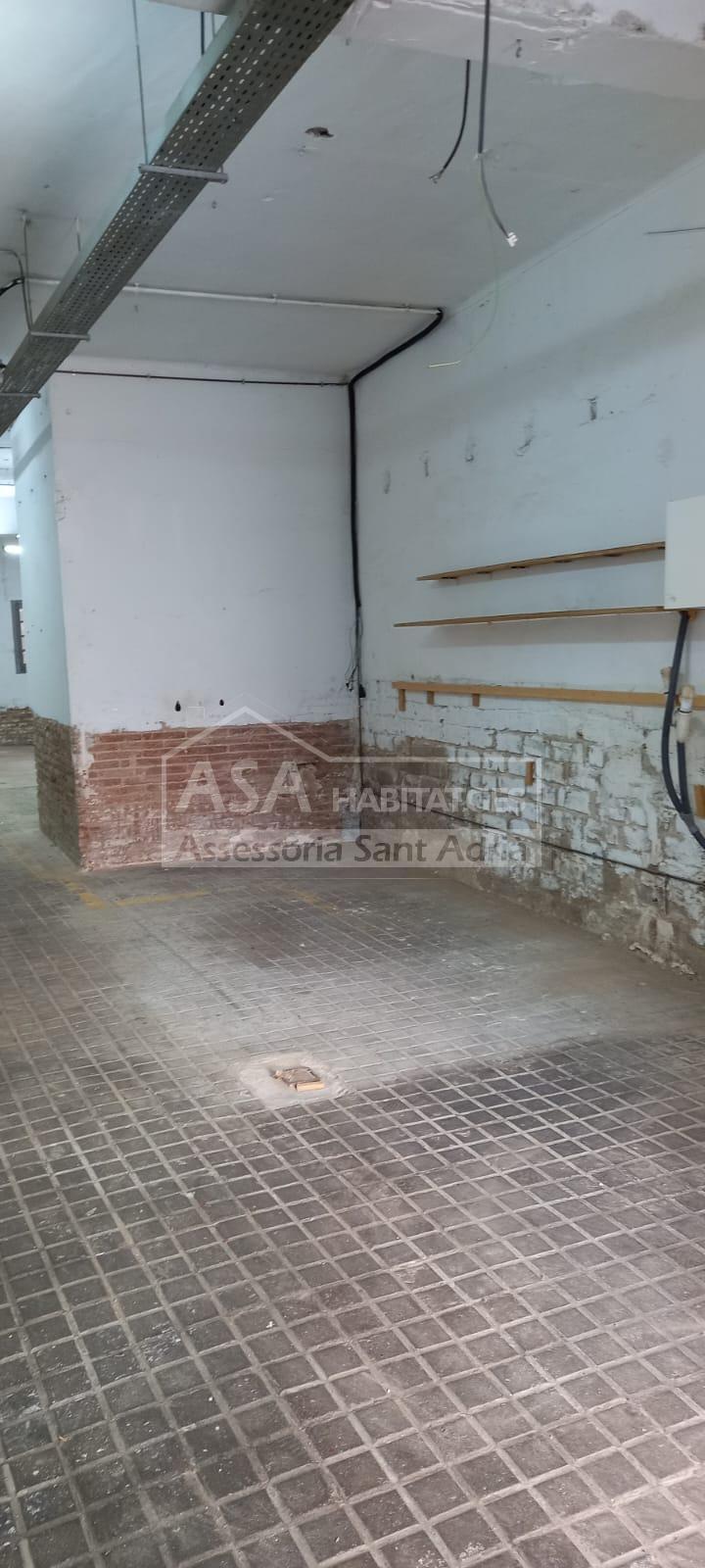 Alquiler de local comercial en Sant Adrià de Besòs