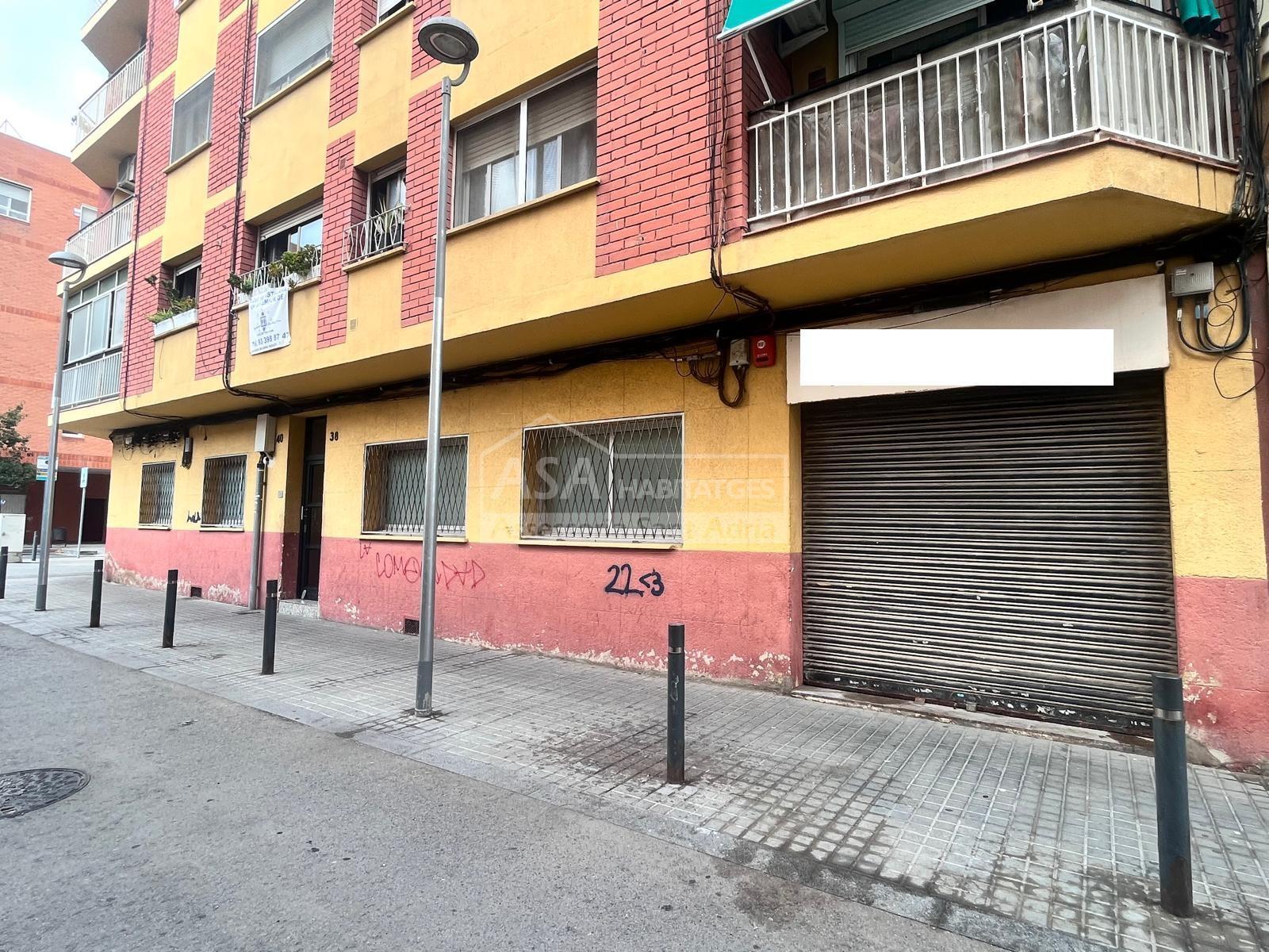 Venta de local comercial en Sant Adrià de Besòs