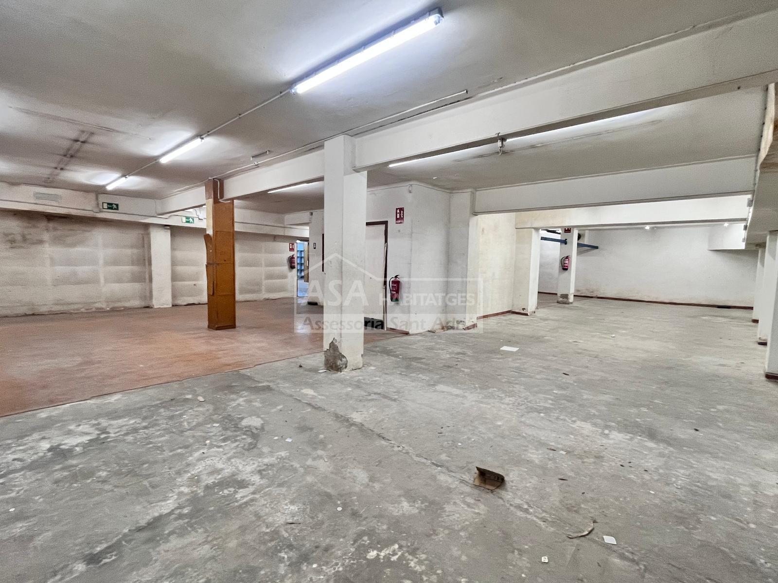 Venta de local comercial en Sant Adrià de Besòs
