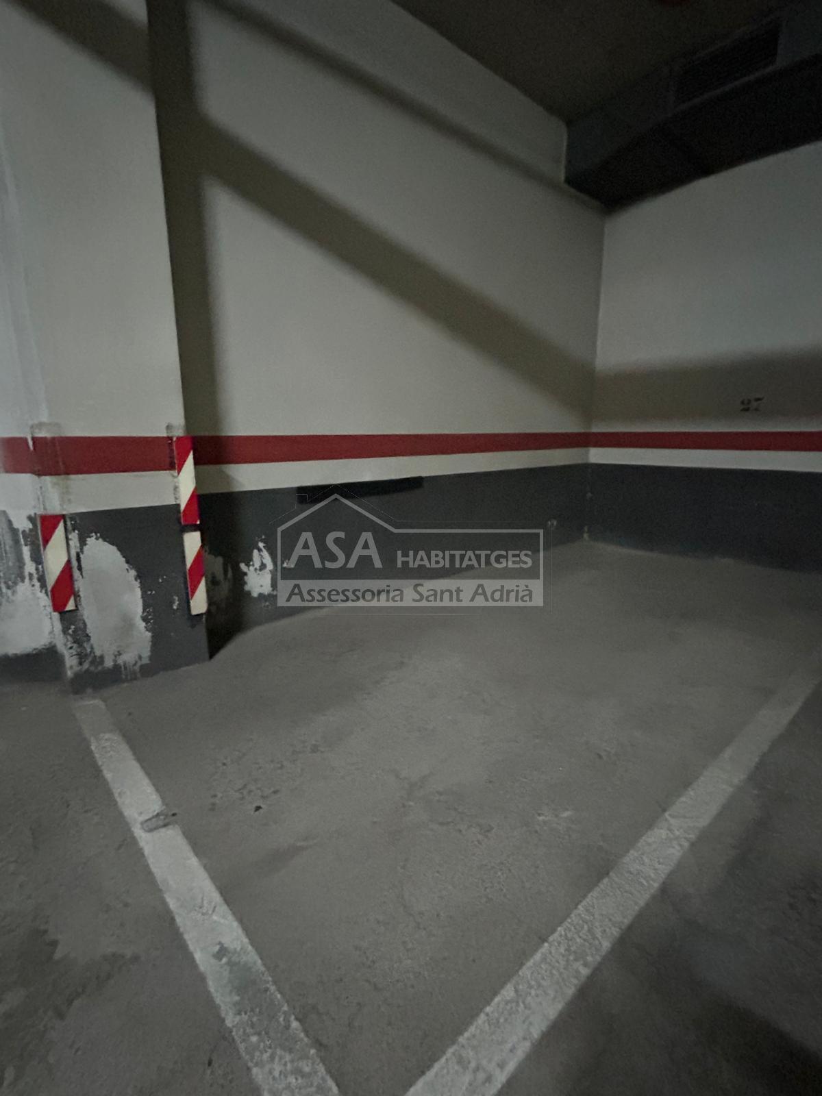 Venta de garaje en Sant Adrià de Besòs