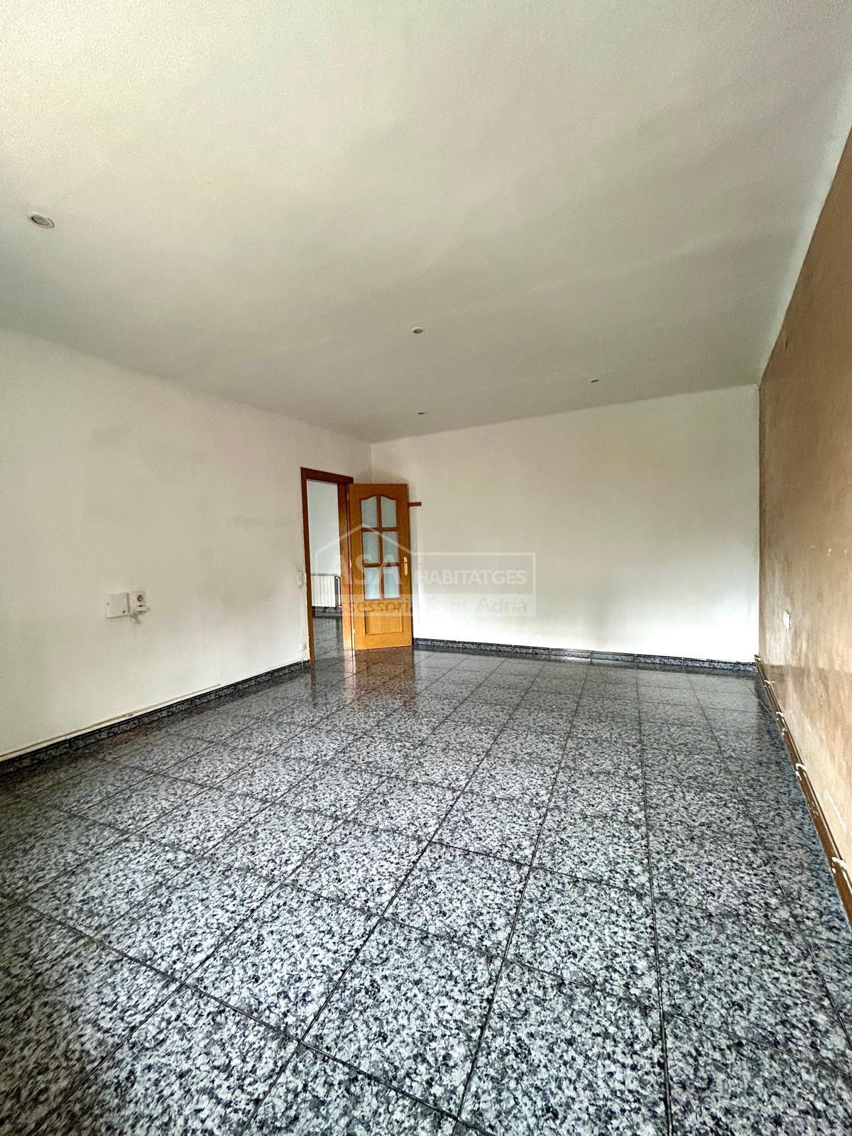 Venta de piso en Santa Coloma de Gramanet