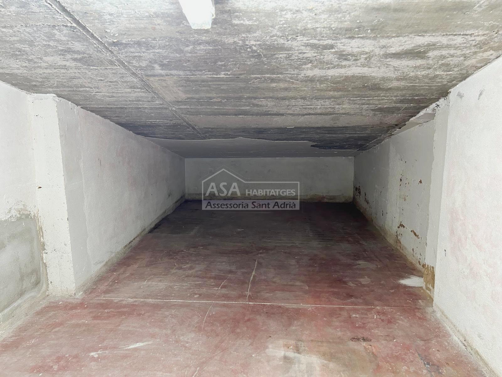 Venta de trastero en Santa Coloma de Gramanet