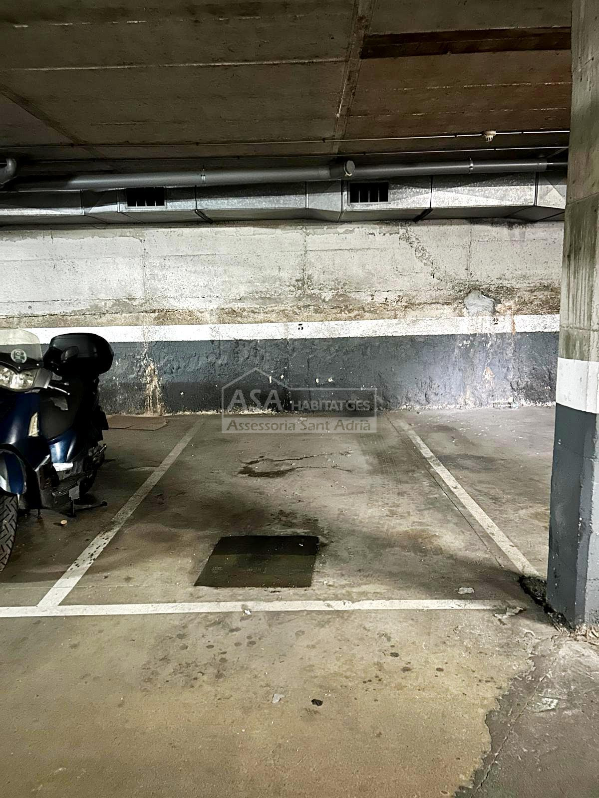 Venta de garaje en Badalona