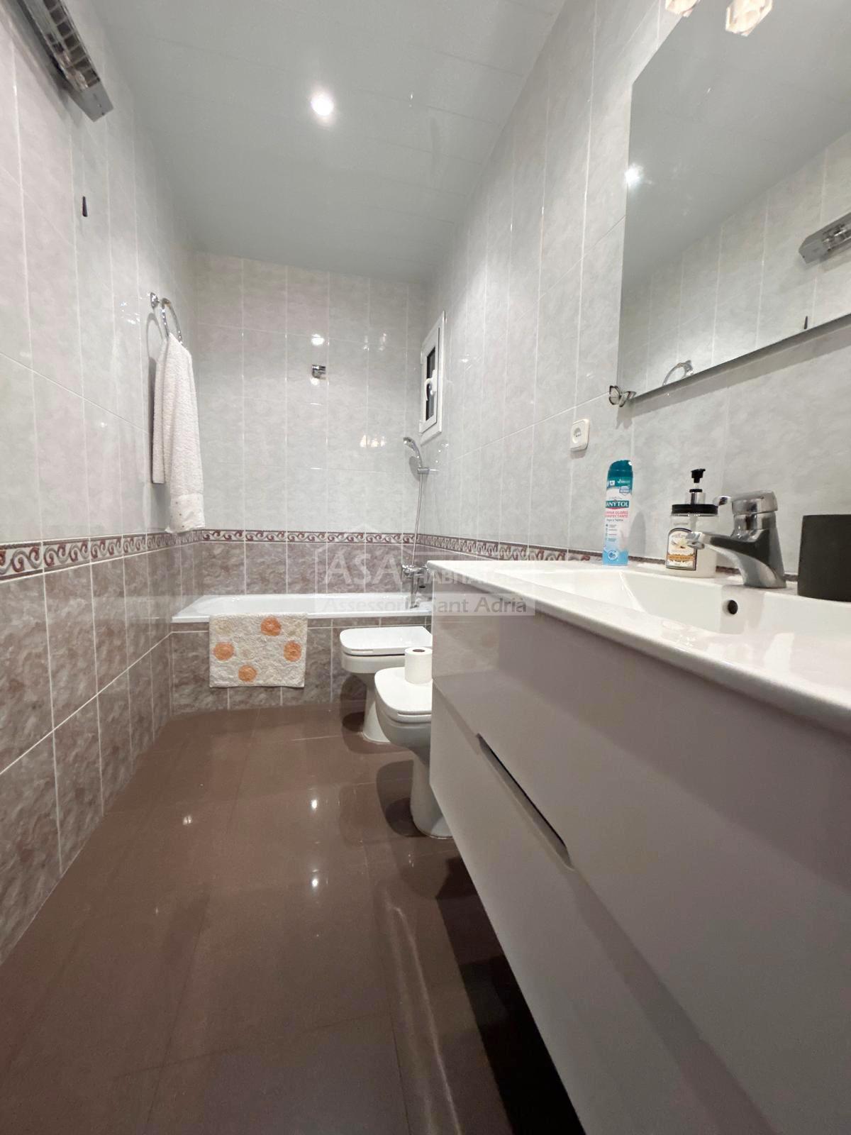 Venta de piso en Sant Adrià de Besòs